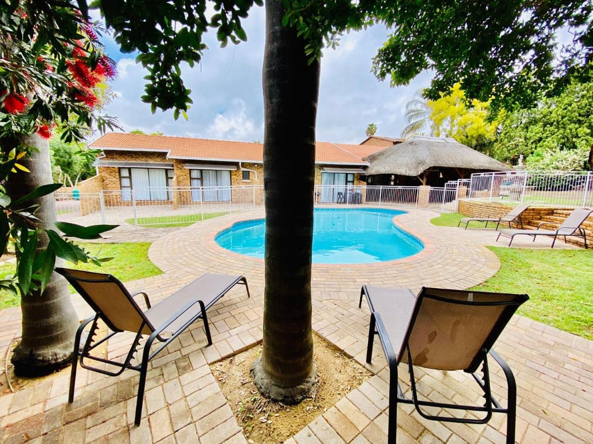 C&C Hotel Vibes Randpark Ridge Jhb 14 Units Available Randburg المظهر الخارجي الصورة